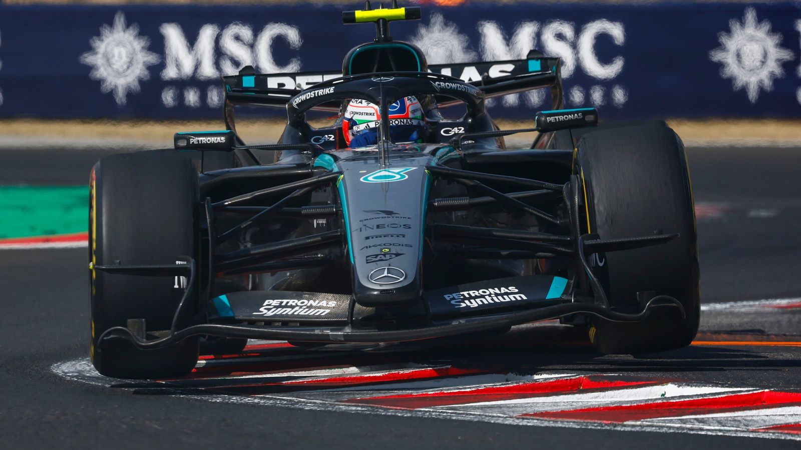 'Simply shouldn't happen' - Mercedes reveal 'biggest focus' as F1 returns source thumbnail