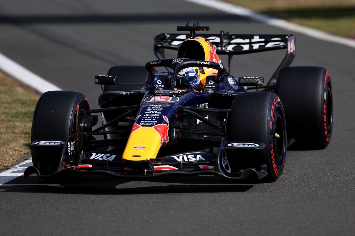 Red Bull investigates Max Verstappen's rear wing failure, “all options open” for Spa source thumbnail