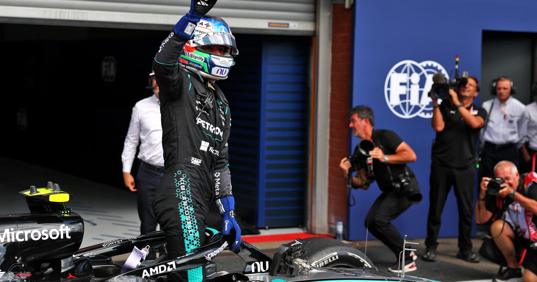 Kimi Antonelli pinpoints 'lucky' Belgian GP twist after George Russell crash thumbnail