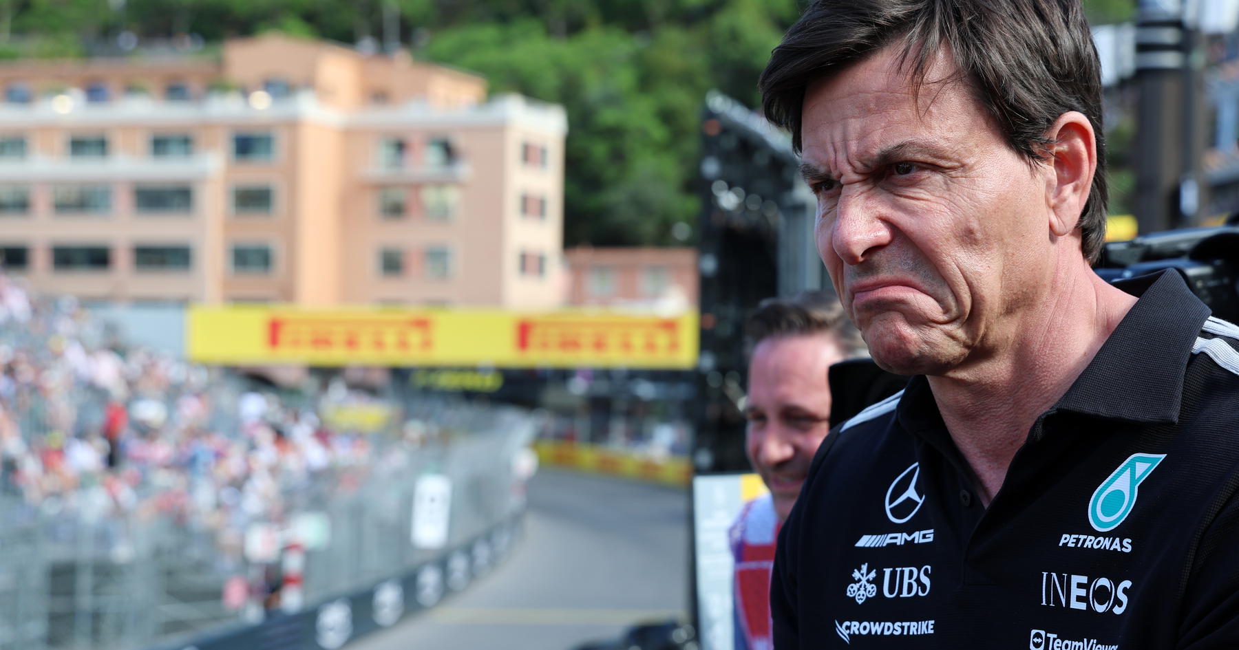 Toto Wolff offers 'miserable' F1 title fight outlook: 'The glass is half empty' source thumbnail