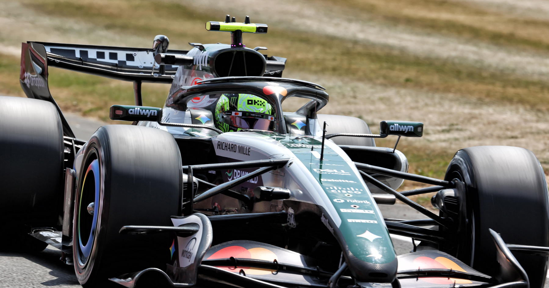Zak Brown issues major McLaren upgrades declaration source thumbnail