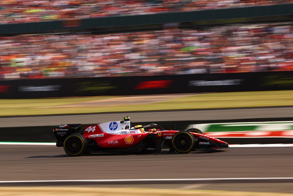F1 British GP: Lewis Hamilton claims sprint pole ahead of Kimi Antonelli thumbnail