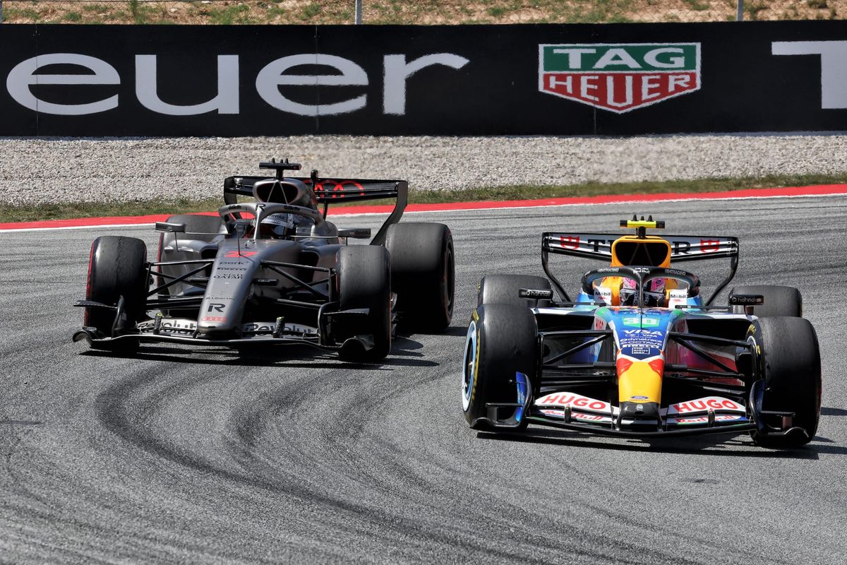 Lawson 'killed' Hulkenberg's Audi without touching it source thumbnail
