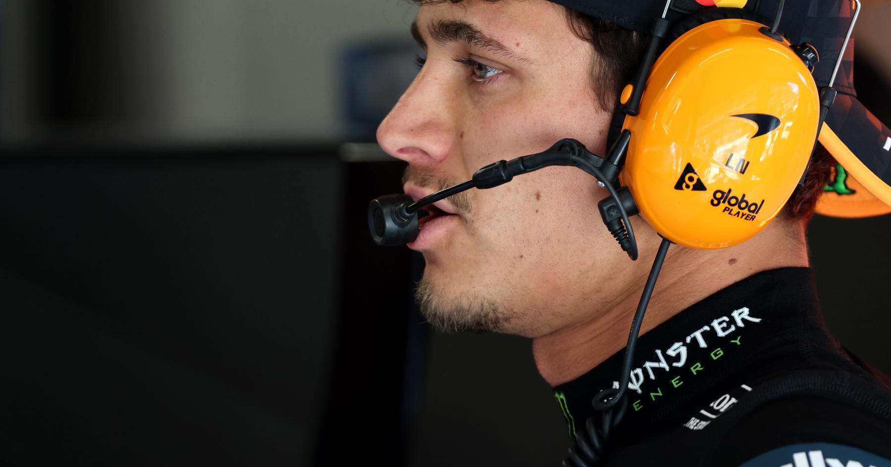 Lando Norris delivers robust McLaren rallying cry after shaky F1 title defence source thumbnail