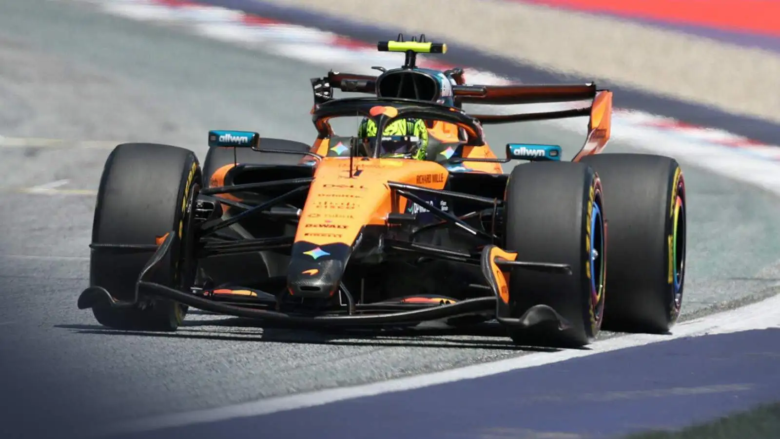 McLaren teases next ‘substantial' upgrades after Hungarian GP success source thumbnail