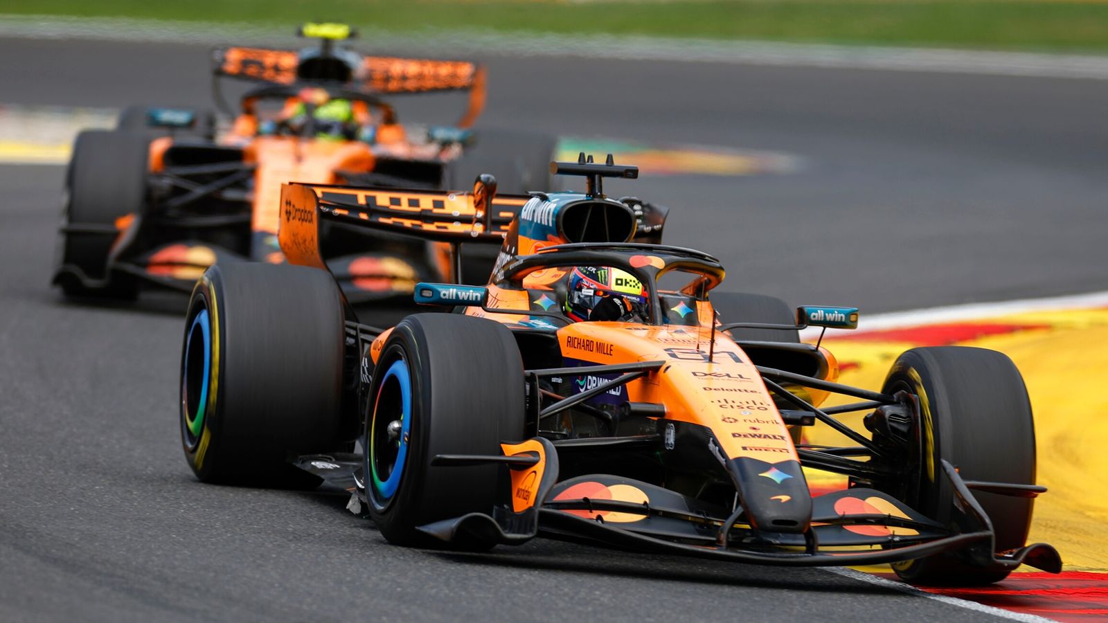 McLaren defend Hungarian GP strategy calls after Piastri radio rant source thumbnail