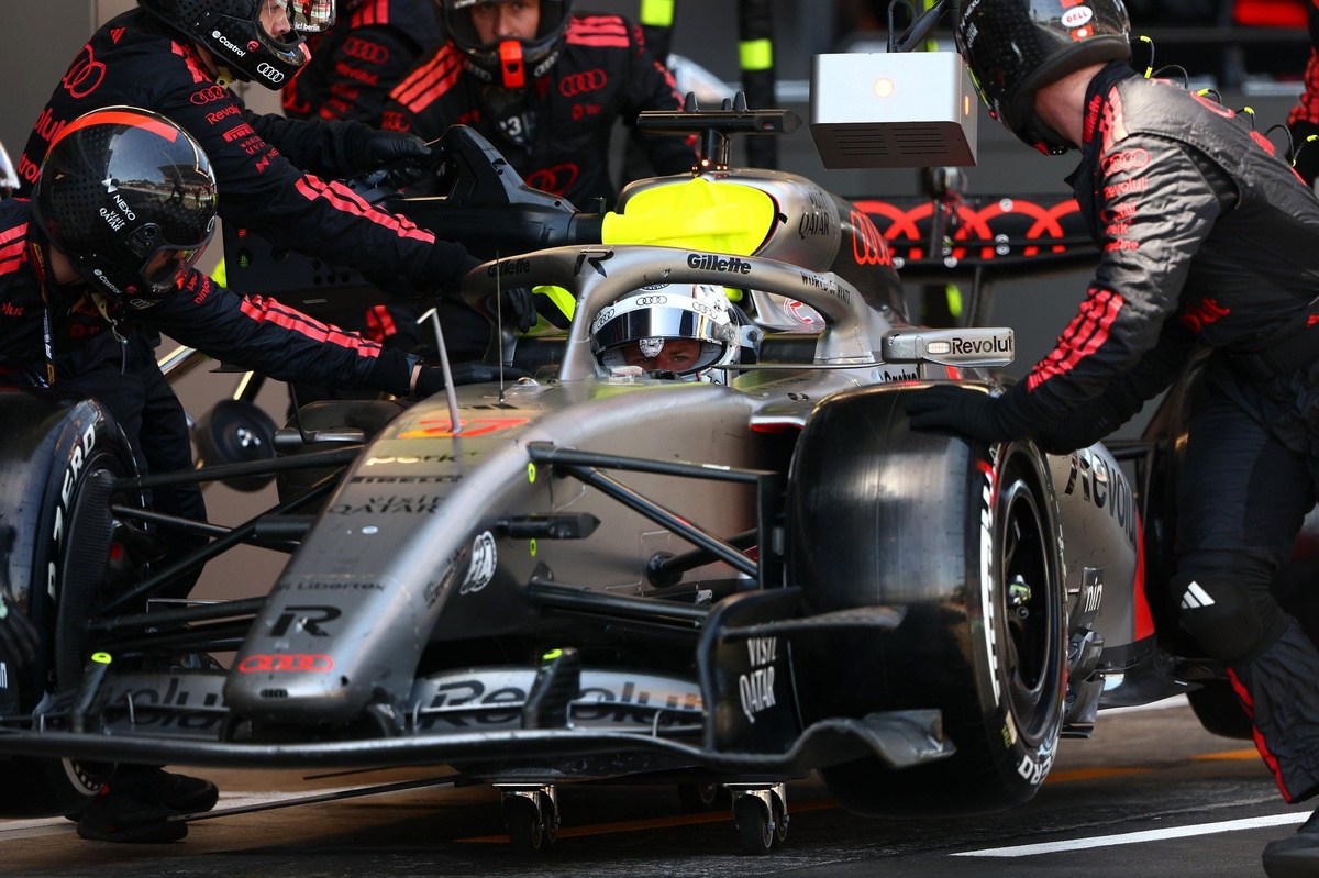The wild reason behind Nico Hulkenberg's Barcelona GP retirement thumbnail