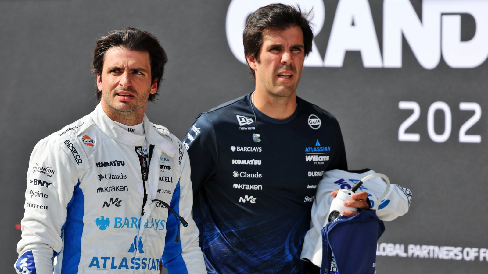 Hungary F1 onboard contradicts Carlos Sainz's blue flags claim thumbnail