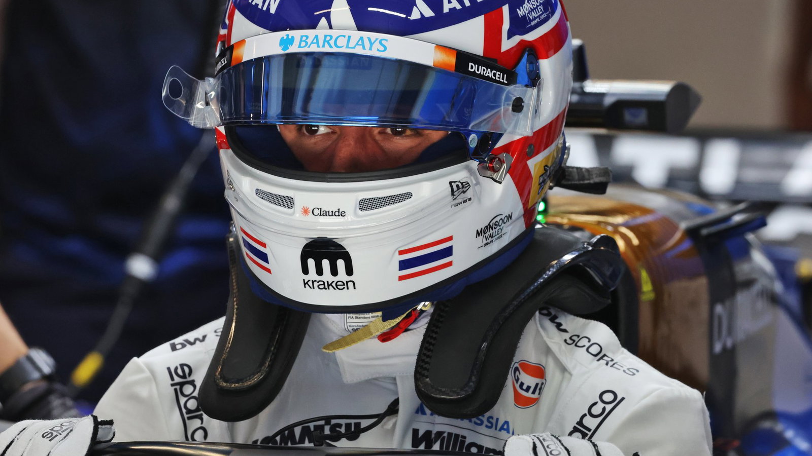 Alex Albon's Barcelona F1 struggles "a head scratcher" with "strange car" source thumbnail