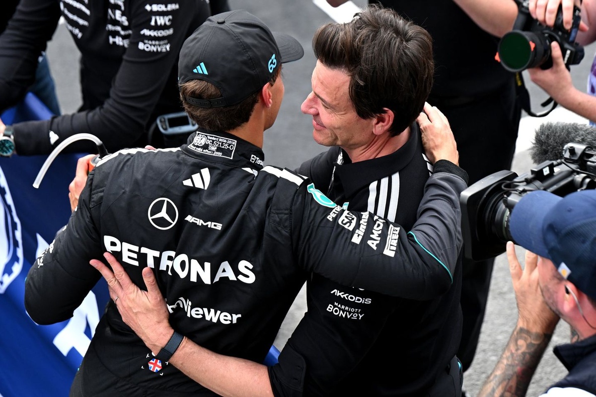 George Russell explains Toto Wolff's "just drive" radio message thumbnail