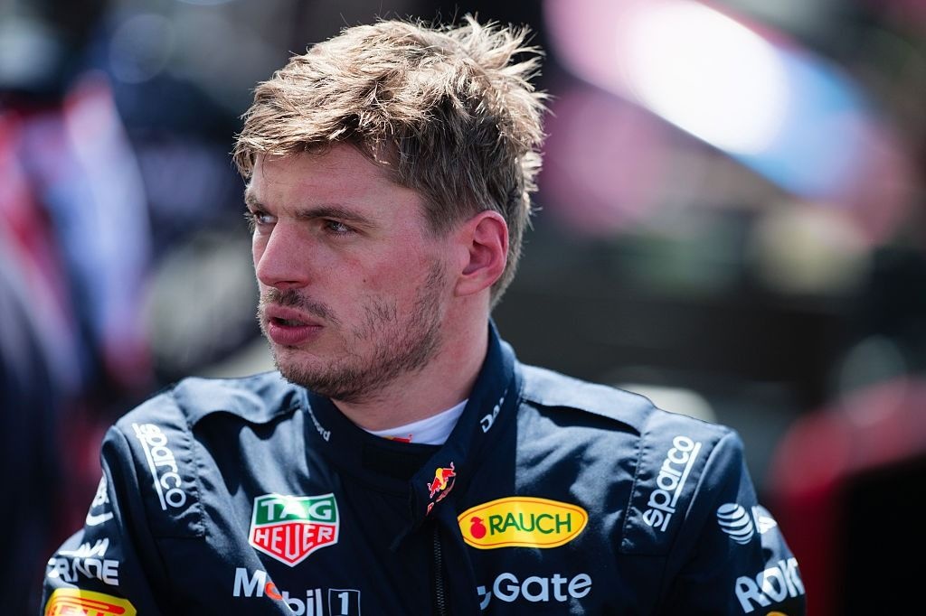 Jenson Button gives verdict on Max Verstappen Red Bull exit: "Frustrated with the situation" source thumbnail