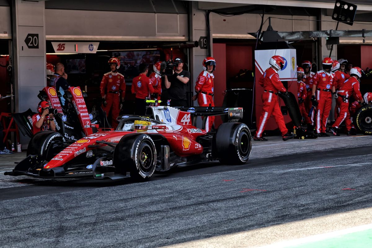 Hamilton's real Barcelona pace advantage explained thumbnail