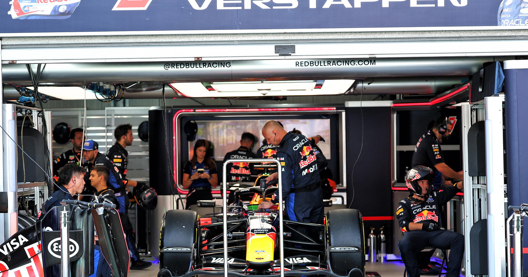 Max Verstappen left 'praying' in scary Red Bull failure near-miss source thumbnail