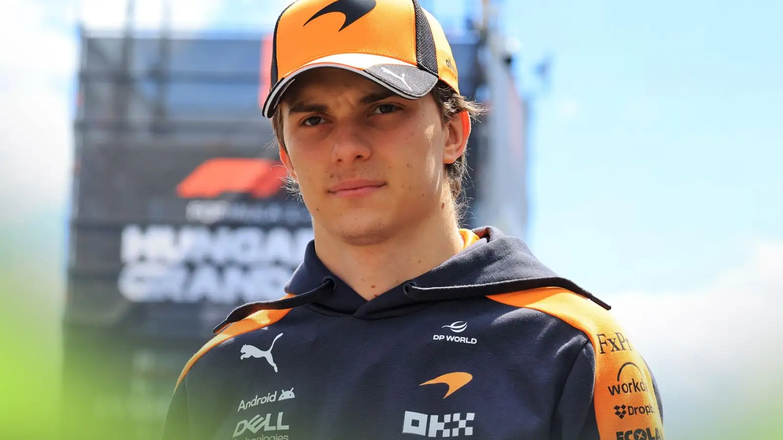 Untelevised Oscar Piastri gesture emerges after Hamilton incident thumbnail