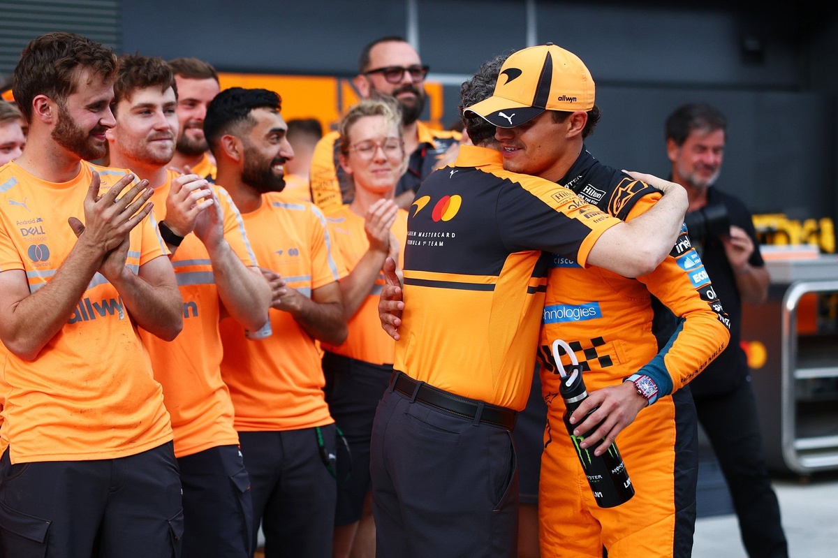 Lando Norris "much more confident" than during 2025 title campaign, says Andrea Stella source thumbnail