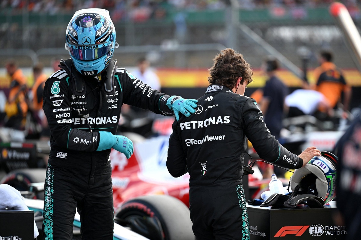 George Russell perplexed by top speed deficit at F1 British GP source thumbnail