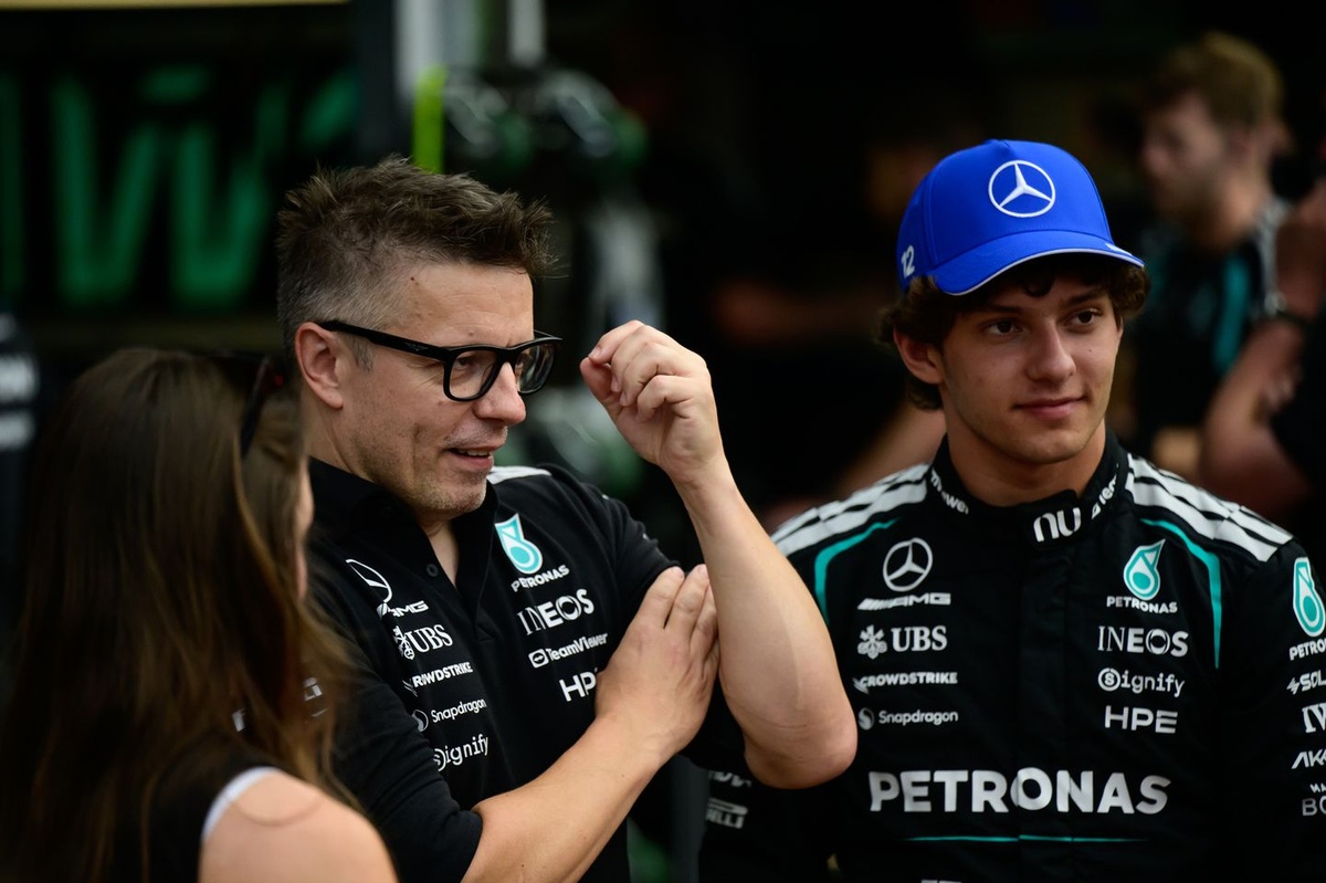 Peter Bonnington reveals moment Mercedes realised Kimi Antonelli's “raw talent” source thumbnail