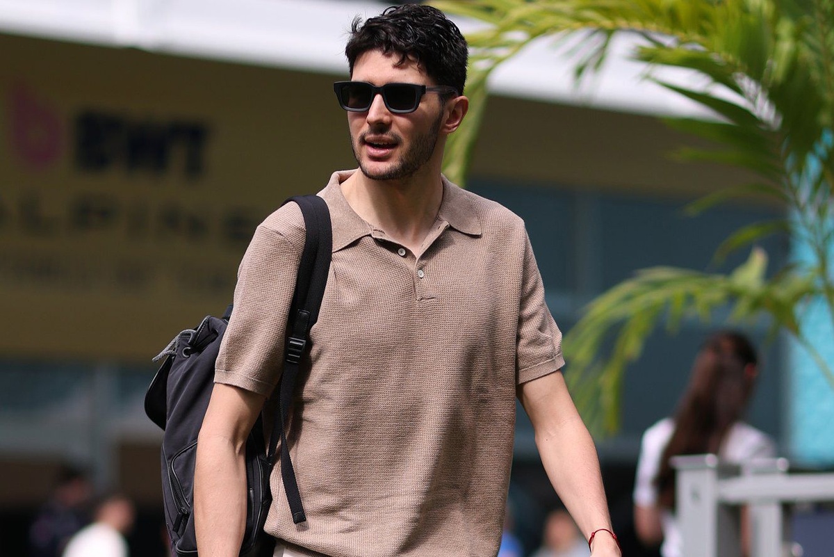 Esteban Ocon hits out at "bullshit" claims of Ayao Komatsu dispute and early Haas F1 exit thumbnail