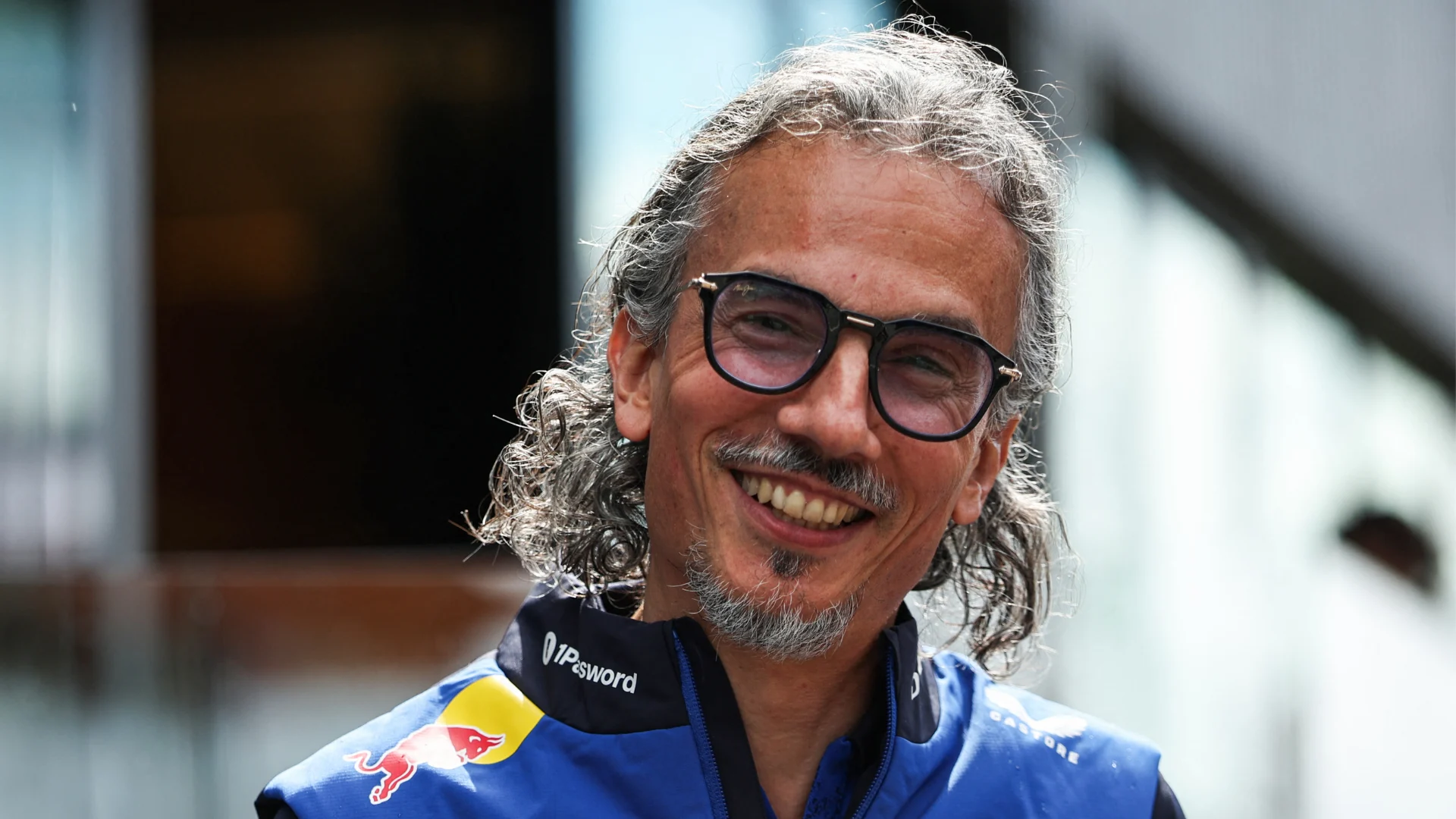 Mekies on Verstappen's new deal, Hadjar and Lawson thumbnail