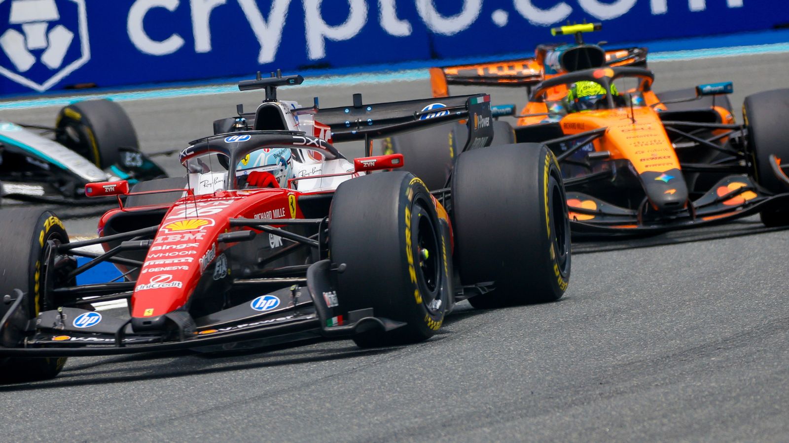 Norris: Ferrari would 'embarrass' everyone with better engine source thumbnail