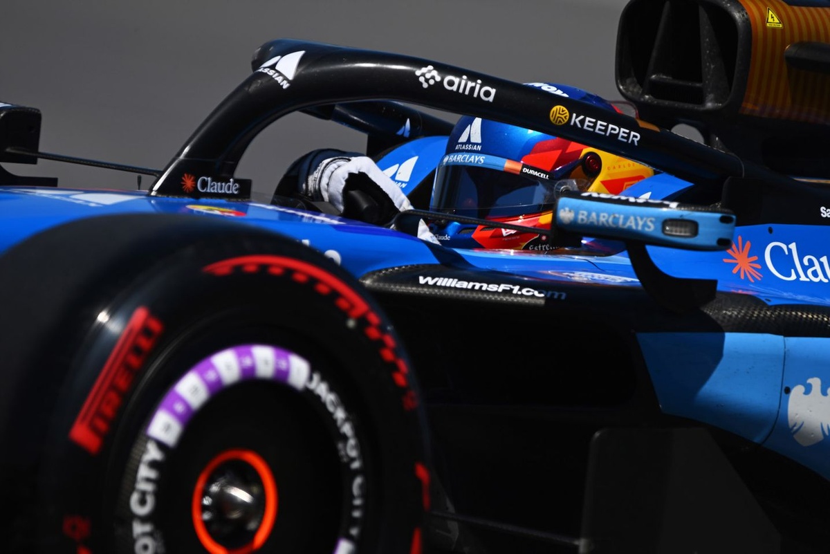 Carlos Sainz: Even without extra weight, Williams is “not where we promised we'd be” source thumbnail