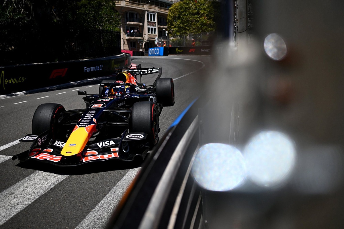 Max Verstappen "felt like myself again" in flat-out Monaco F1 qualifying source thumbnail