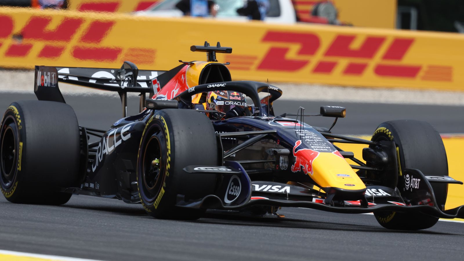 Verstappen tops Hamilton as Mercedes struggle in first Spa practice thumbnail