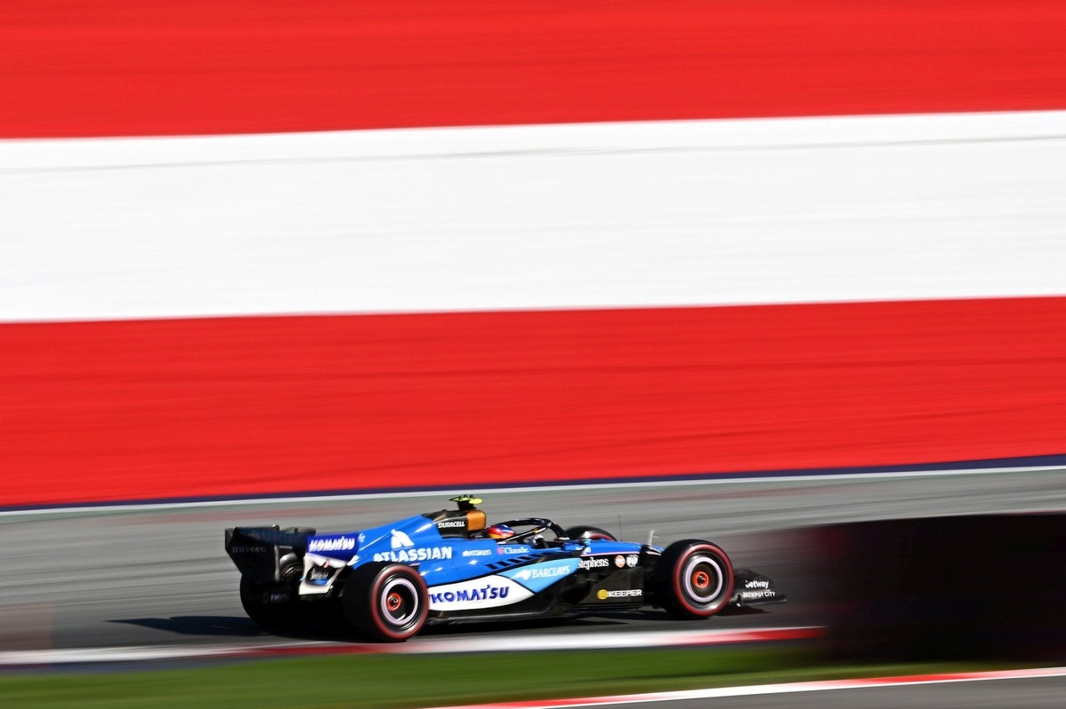 No reliability and no pace: Carlos Sainz admits Williams doesn't “have a car capable of scoring points" source thumbnail