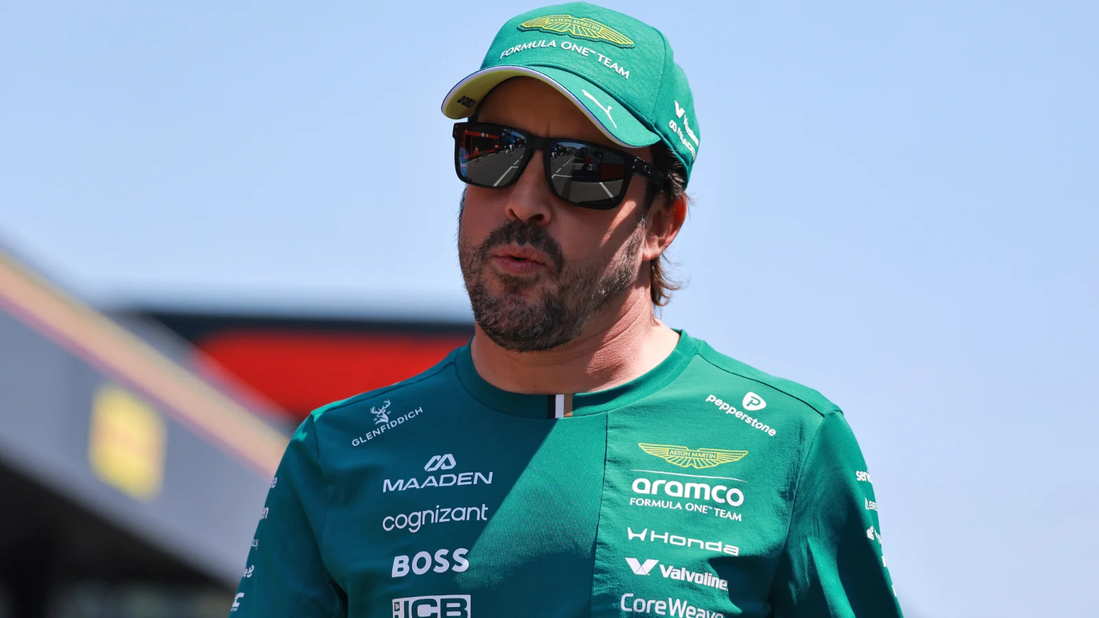 Adrian Newey sheds light on Fernando Alonso's F1 future thumbnail