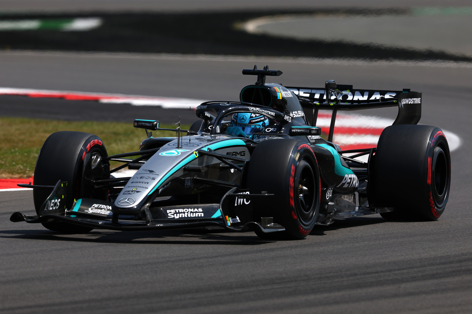 Russell searching for answer after ‘strange' Sprint Qualifying blow source thumbnail