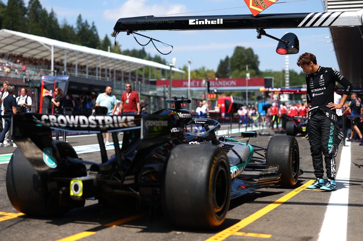 Mercedes "chasing" George Russell improvement after messy Belgian GP Friday source thumbnail