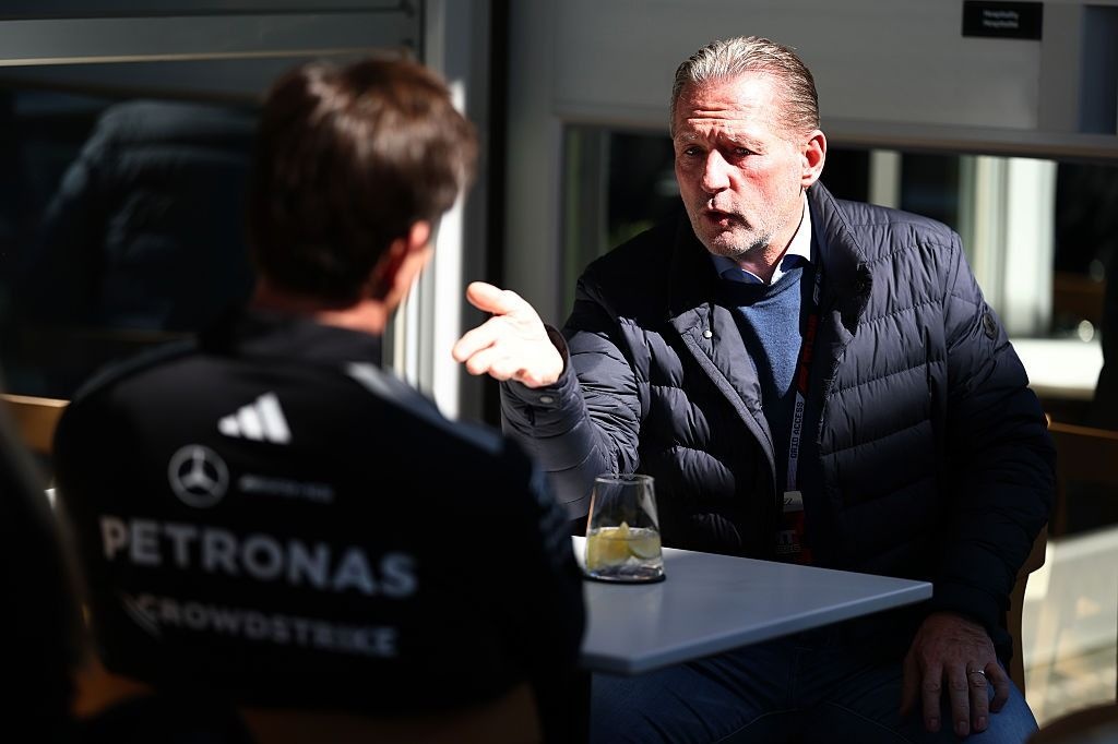 Red Bull F1 team boss: "No intention behind" public meeting between Verstappen and Wolff thumbnail