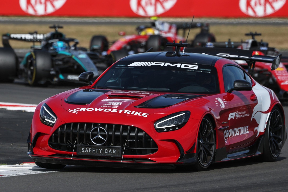 Martin Brundle proposes three fixes to avoid F1 safety car finishes after British GP thumbnail