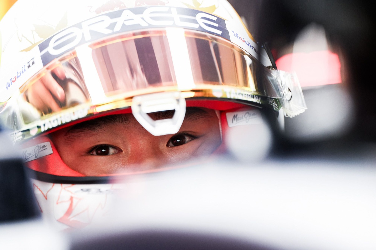 Yuki Tsunoda's Zandvoort goals: Have fun and widen 2027 options thumbnail