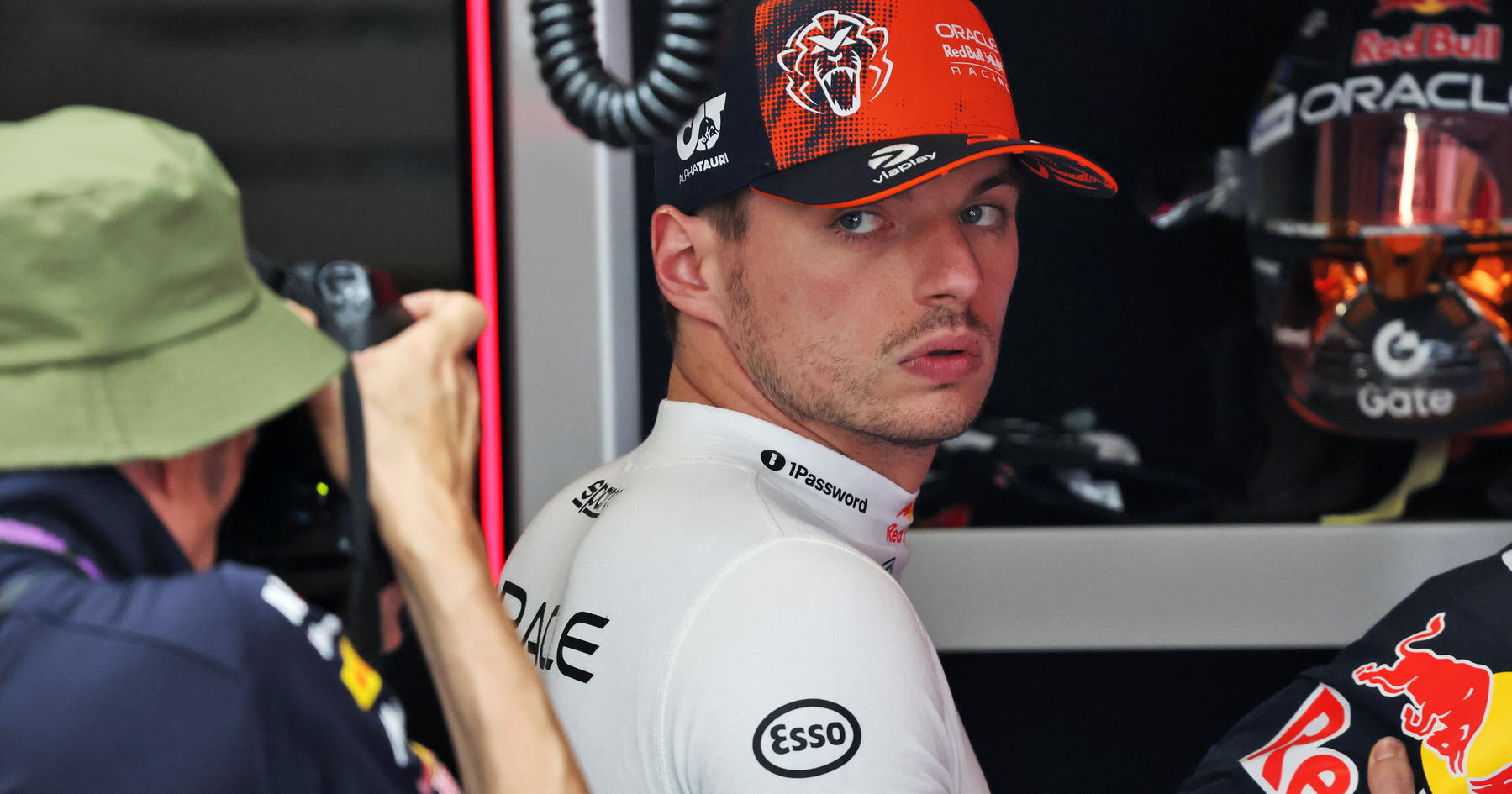 Max Verstappen manager hands Red Bull pointed warning over F1 future source thumbnail