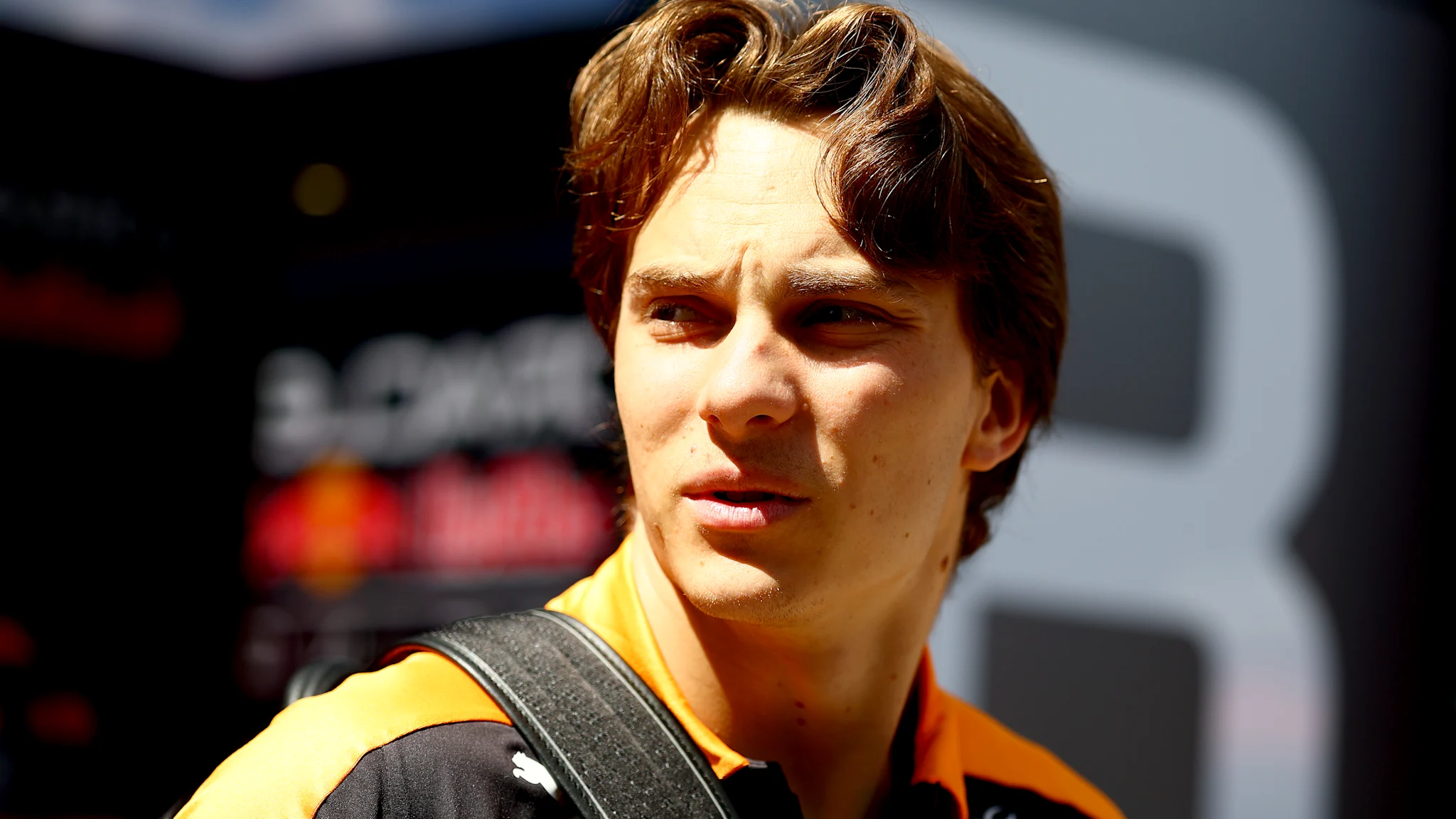 Piastri reacts to ‘getting taken out by a backmarker' in Hungary source thumbnail