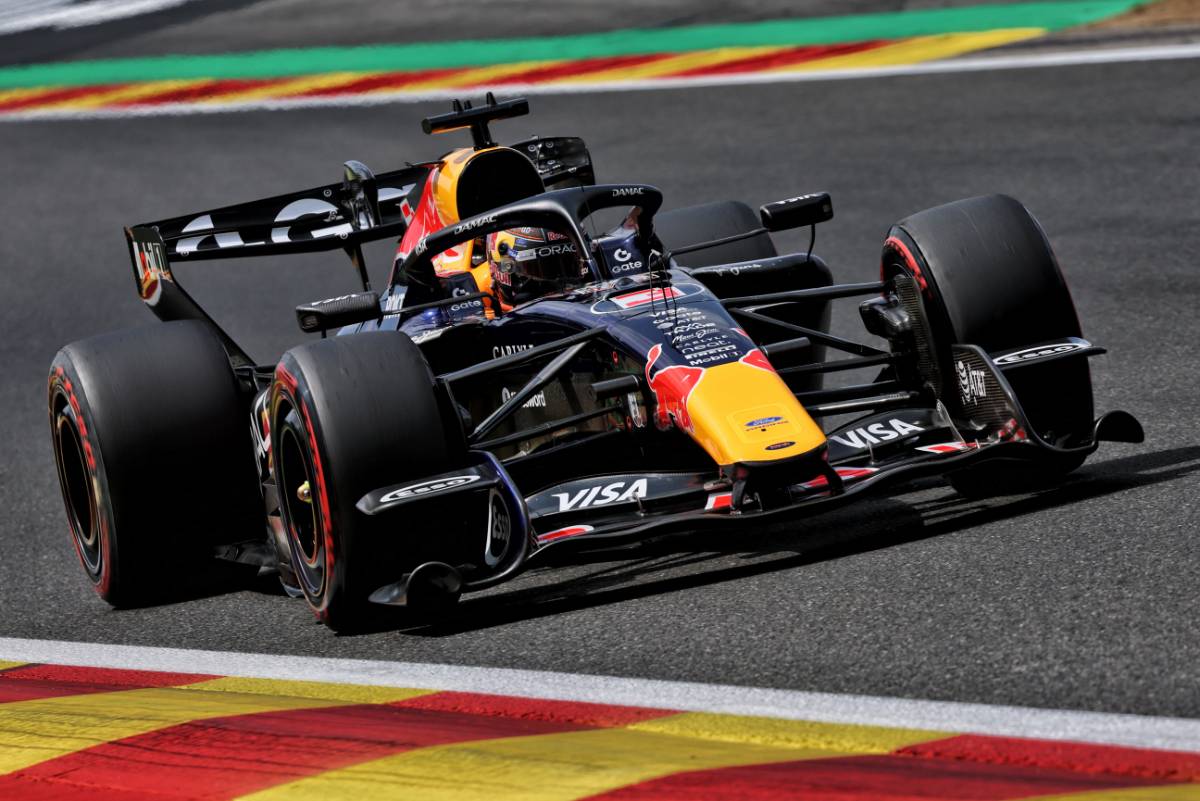 Red Bull set to revive ‘Macarena' rear wing in Hungary source thumbnail