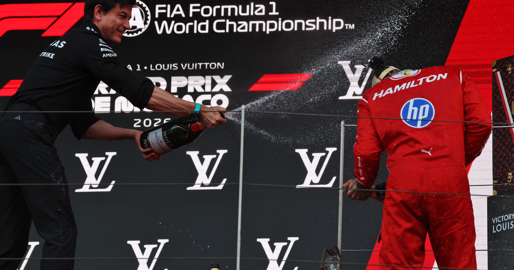 Toto Wolff declares Lewis Hamilton title threat as Mercedes order delivered thumbnail