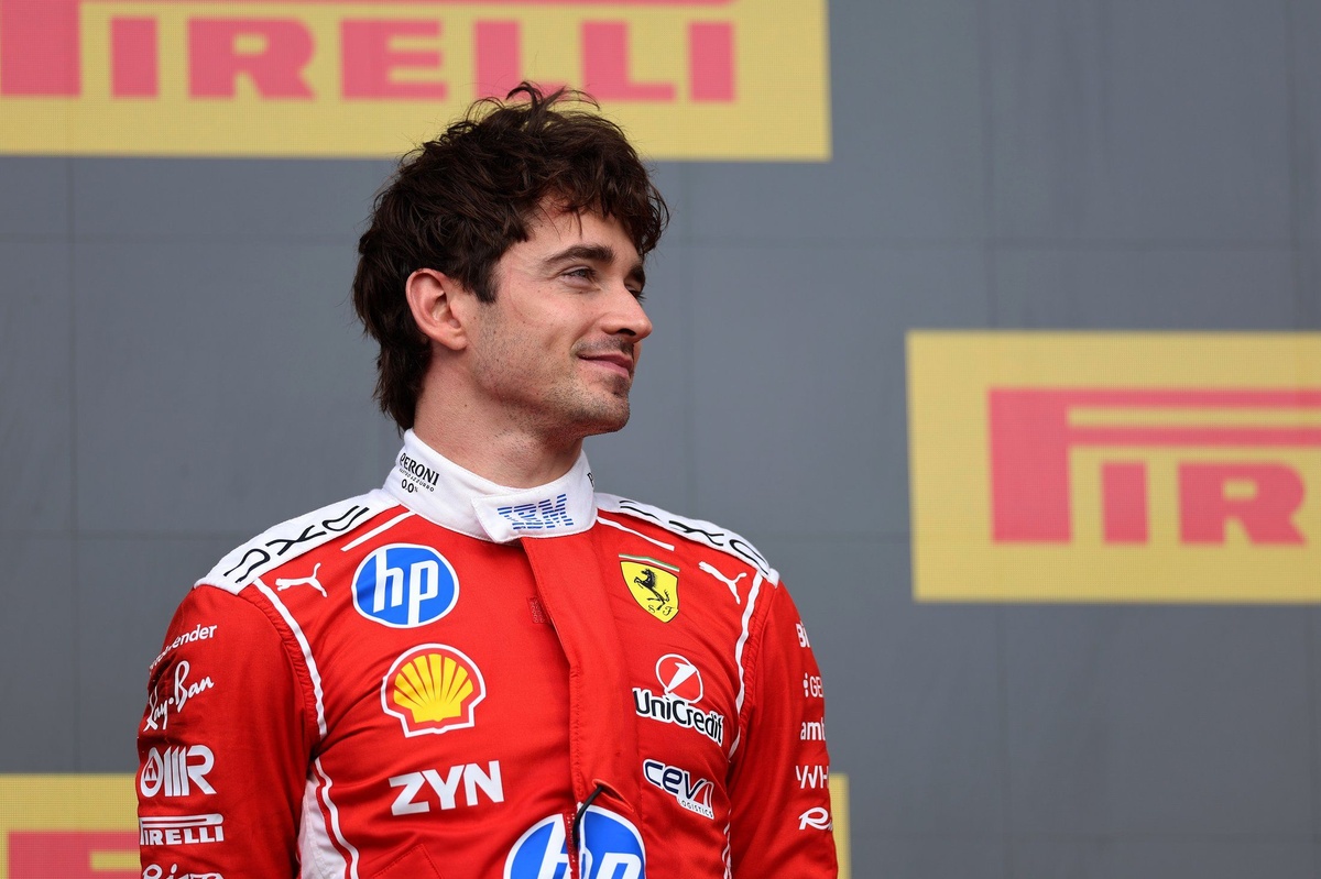How Leclerc has changed his steering wheel software for the first time since joining Ferrari thumbnail