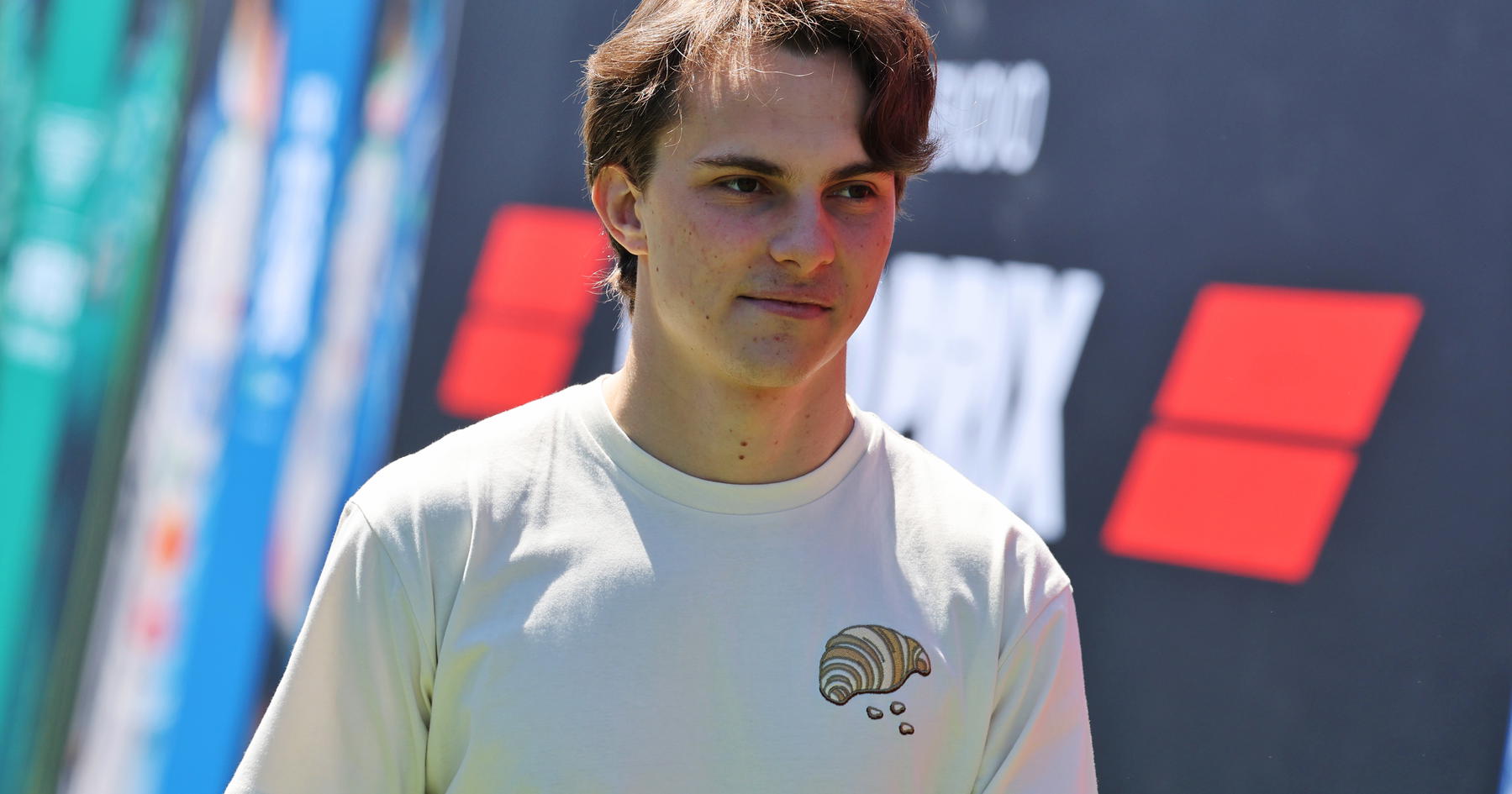 Oscar Piastri responds to Max Verstappen Red Bull replacement rumours thumbnail