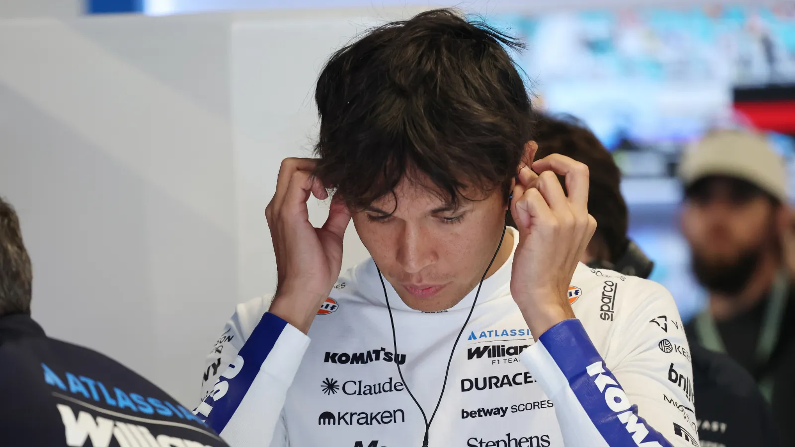 Alex Albon admits to ‘two or three years backwards' worry for Williams source thumbnail