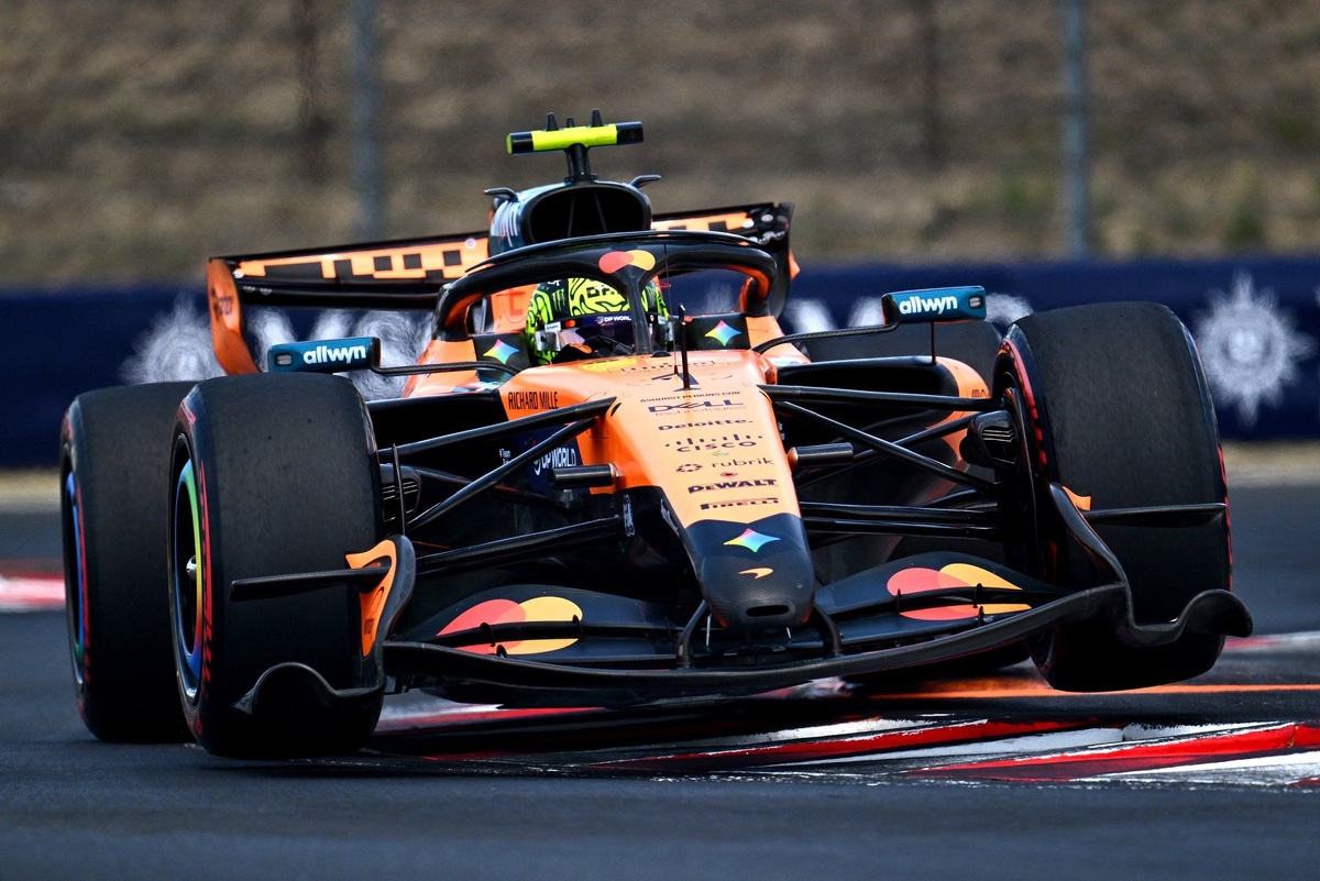 F1 Hungarian GP: Lando Norris pips Lewis Hamilton to nail biting pole position thumbnail