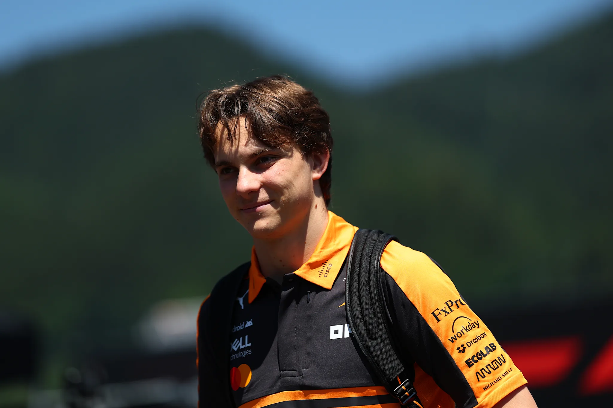 Piastri admits McLaren ‘a step behind' Antonelli in Austria source thumbnail