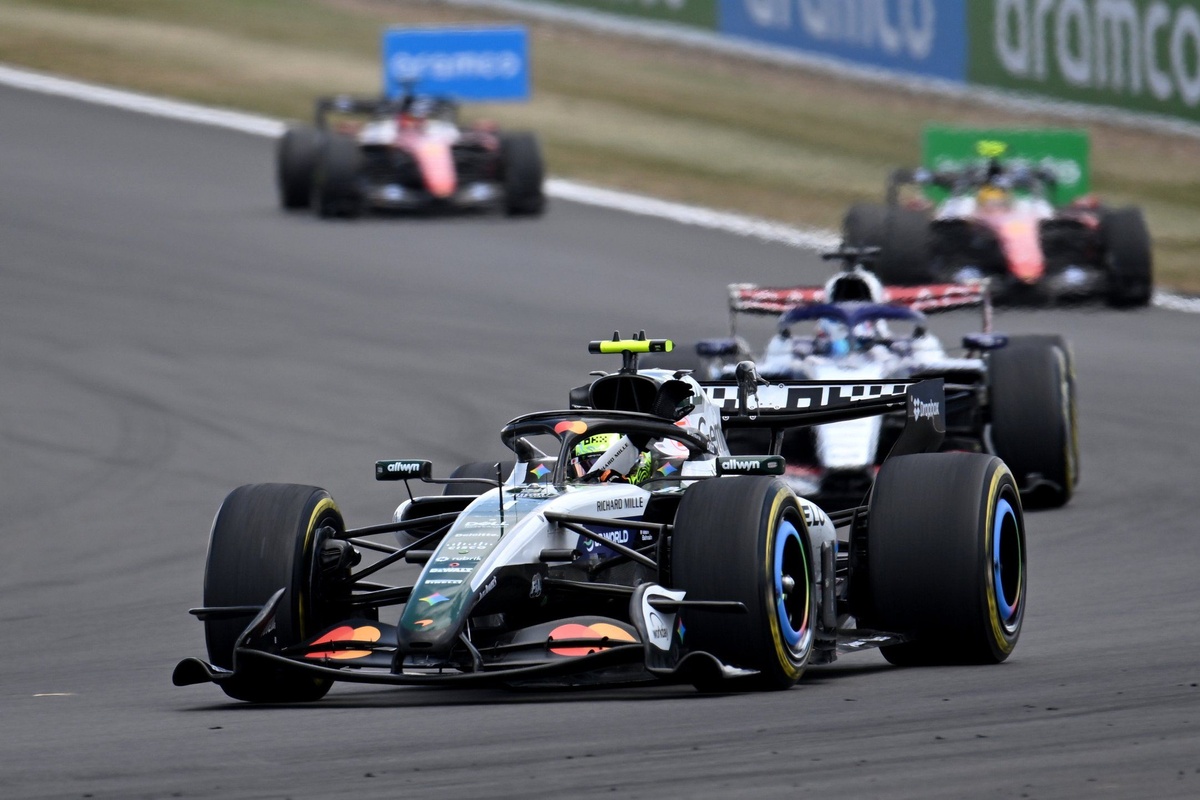 McLaren explains fuel error that nearly cost Lando Norris in F1 British GP sprint source thumbnail