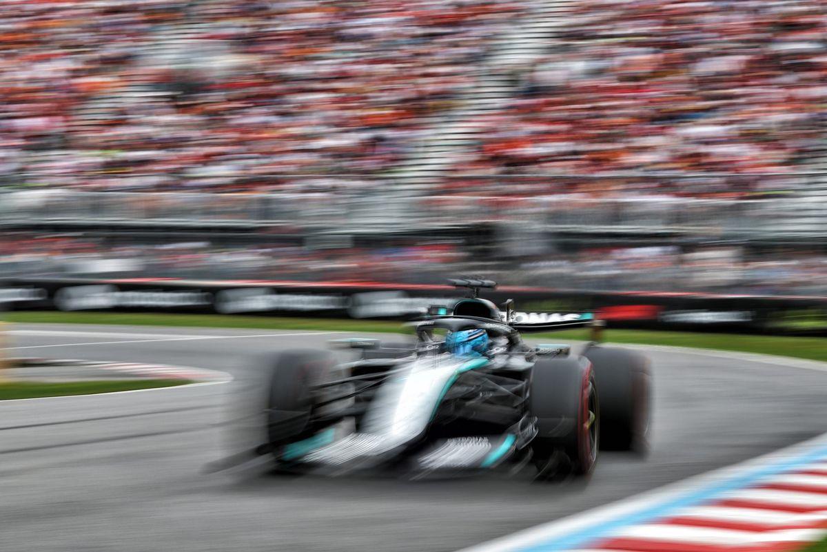Russell denies Antonelli Canadian GP pole thumbnail