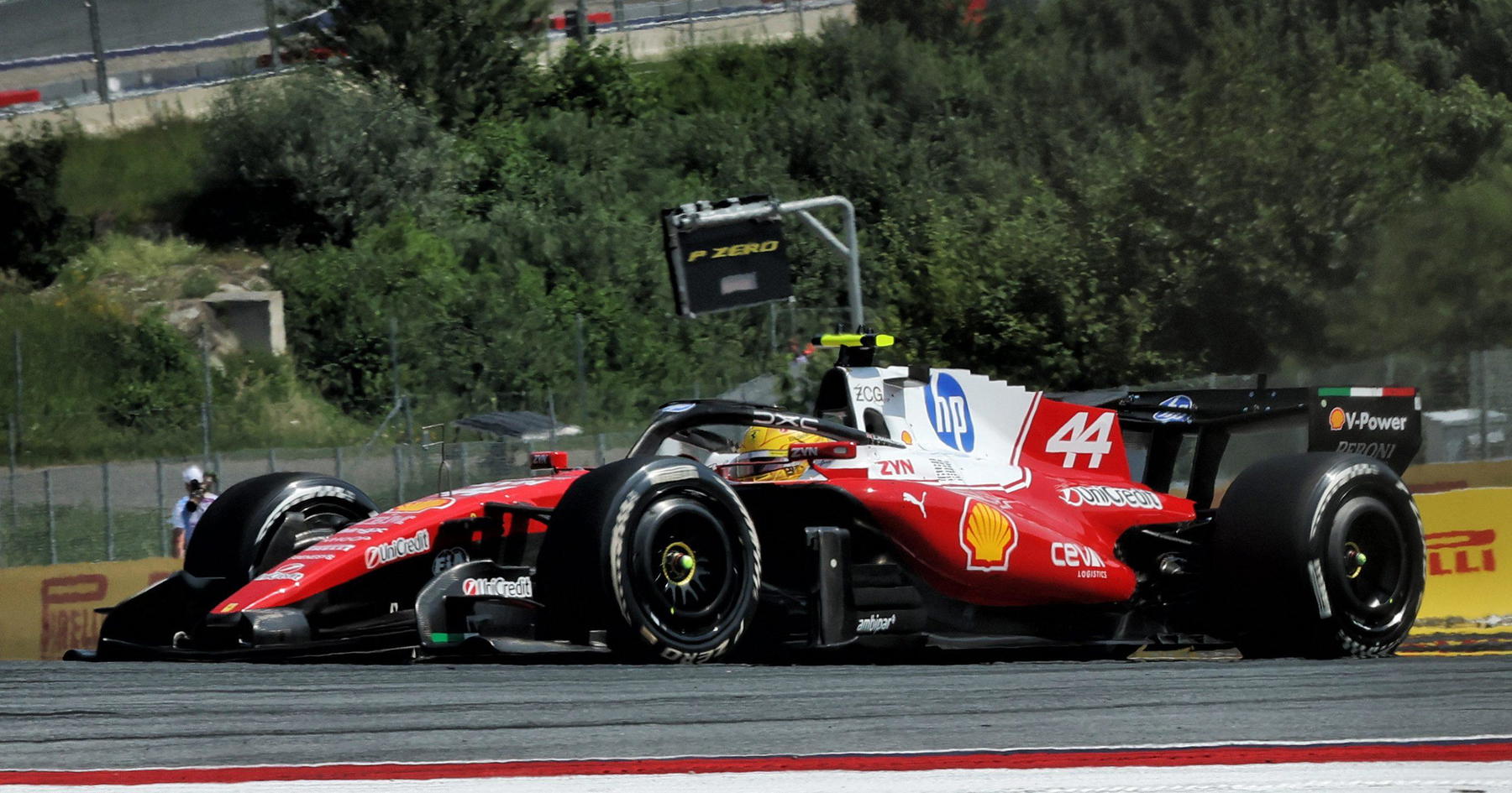 Lewis Hamilton reveals cause of surprise Ferrari Austria letdown source thumbnail