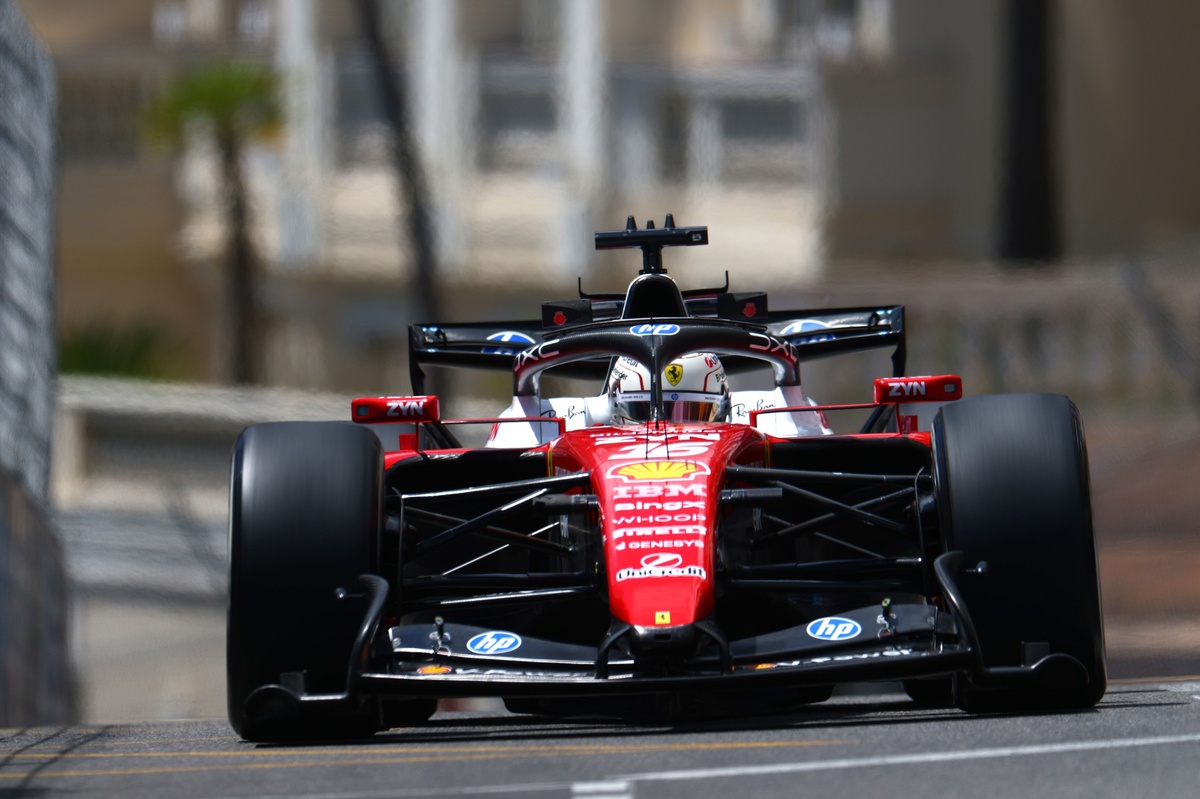 F1 Monaco GP: Charles Leclerc leads Ferrari 1-2 in twice red-flagged FP1 thumbnail