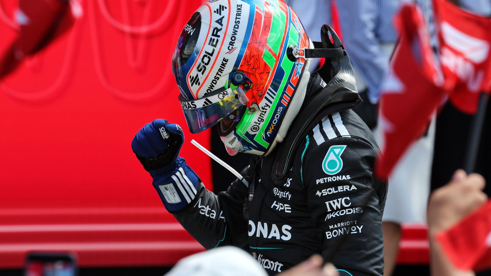 Kimi Antonelli reveals what it took to execute crucial pass on Lewis Hamilton thumbnail