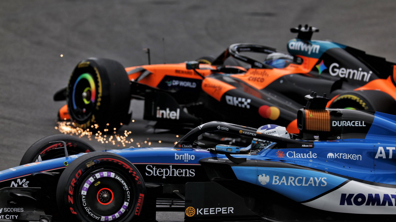 Oscar Piastri apologises to Alex Albon as he reveals crash cause thumbnail