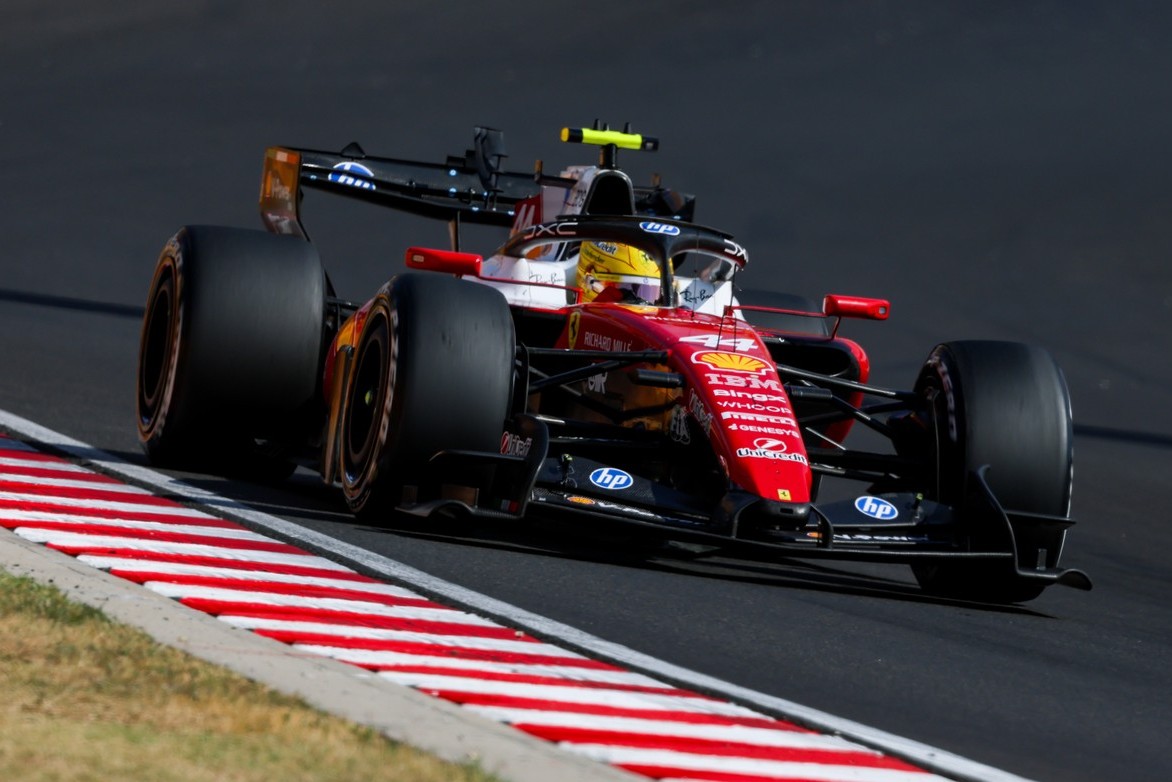 Hamilton: Ferrari wrong pit call âopened the door to penalty' thumbnail